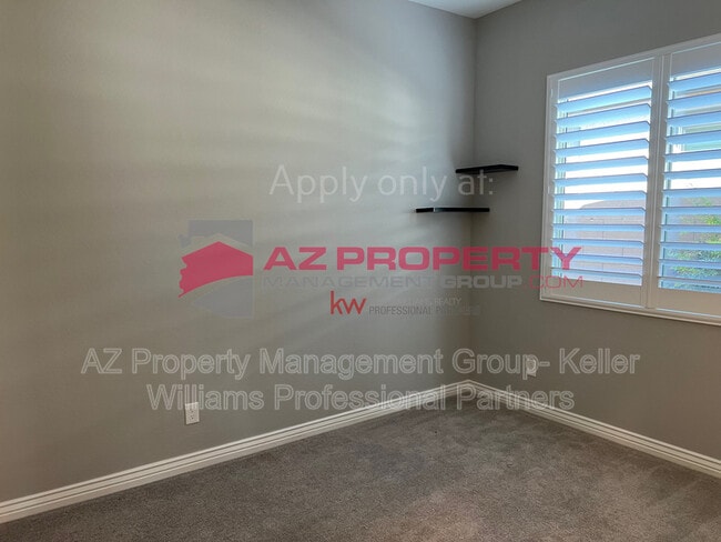 Photo - 214 E Balao Dr