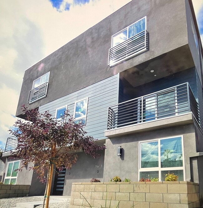 *Modern Apartment**