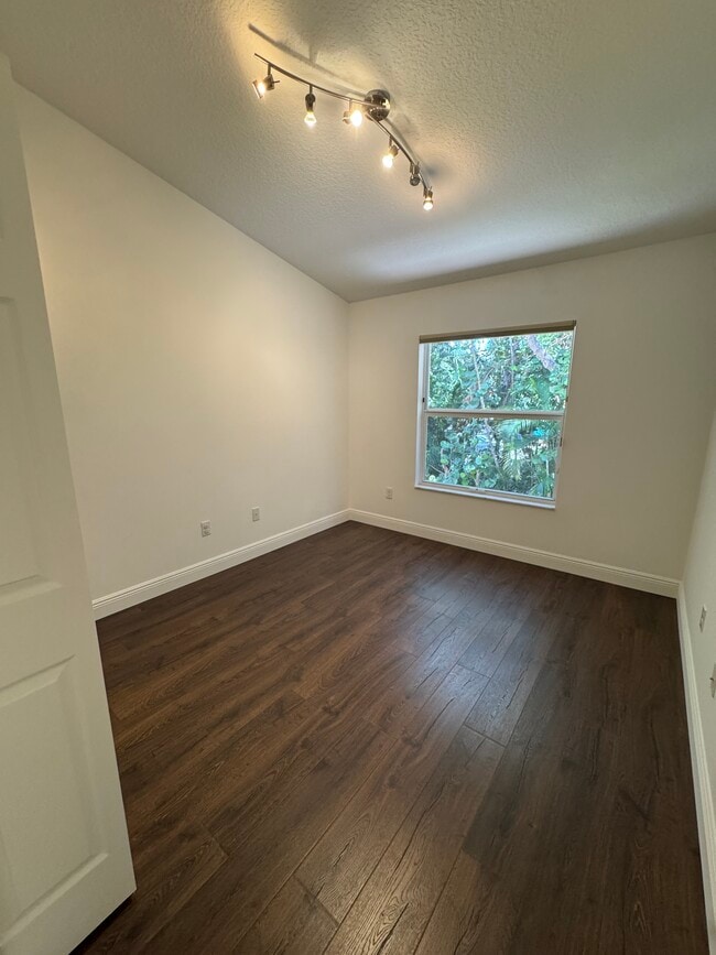 Photo - 16177 Poppyseed Cir