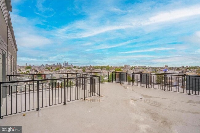 Photo - 2636 E York St Unit 304