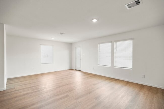 Photo - 12011 Curlin Dr