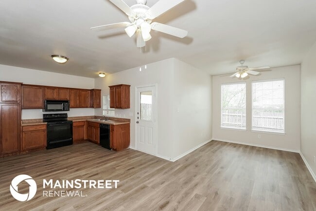 Photo - 204 Ridgeway Blvd