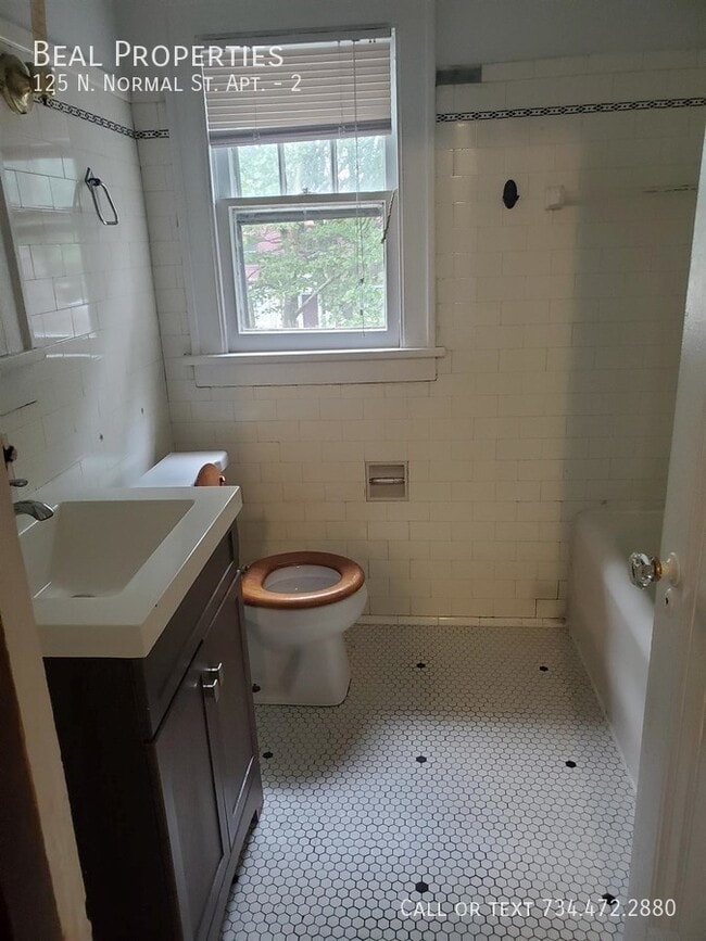 Photo - 125 N Normal St Unit 2