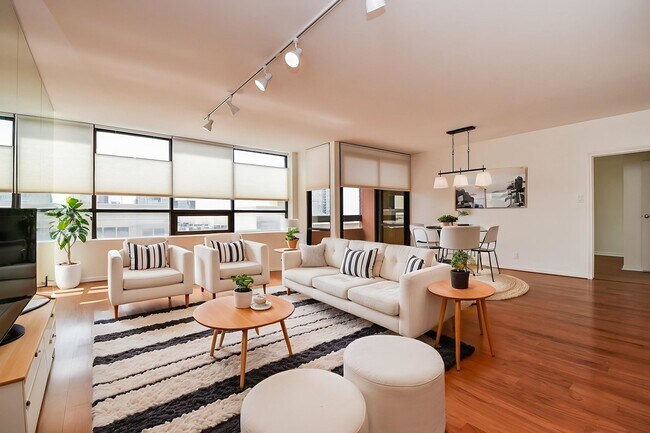 Photo - 5150 Hidalgo St