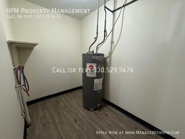 Photo - 3328 Bailey St NW