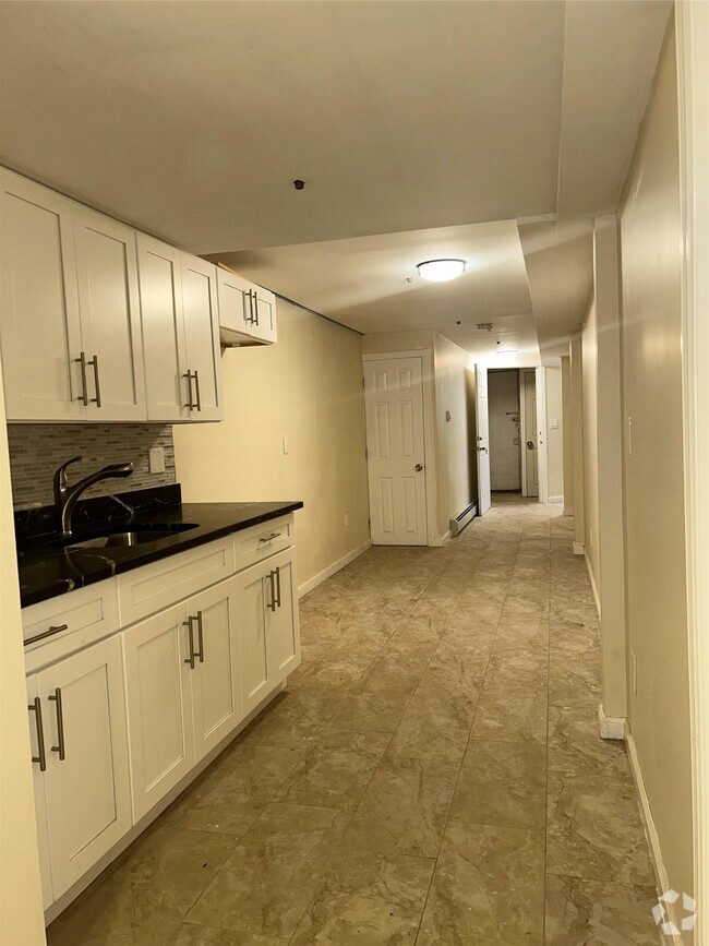 Building Photo - 347 Martense St Rental