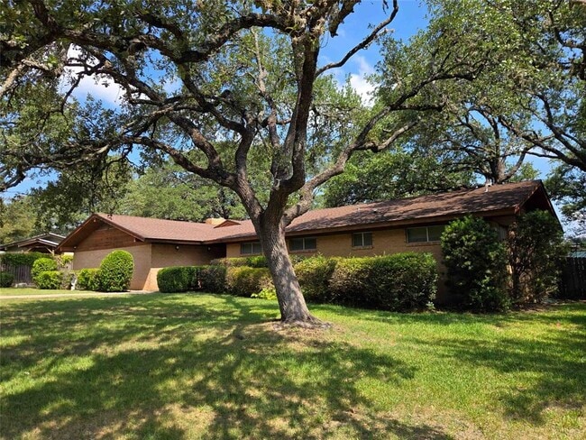 Building Photo - 402 Honeycomb Ridge