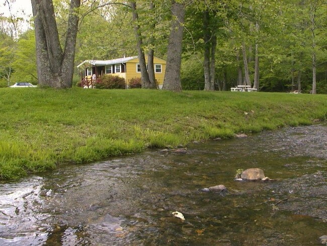 Photo - 460 Rabbit Hop Rd Unit Dogwood Suite