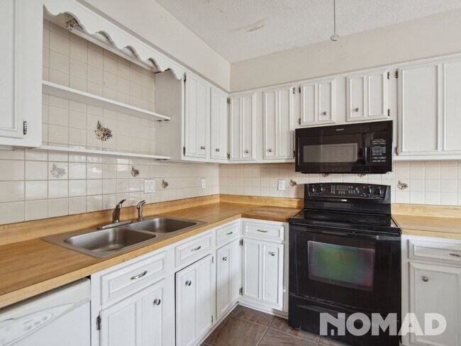 Photo - 3 Bedroom Condo in Raleigh