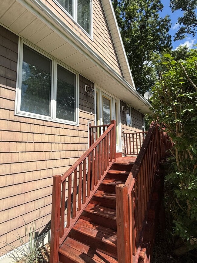 Photo - 7366 Surrey Dr