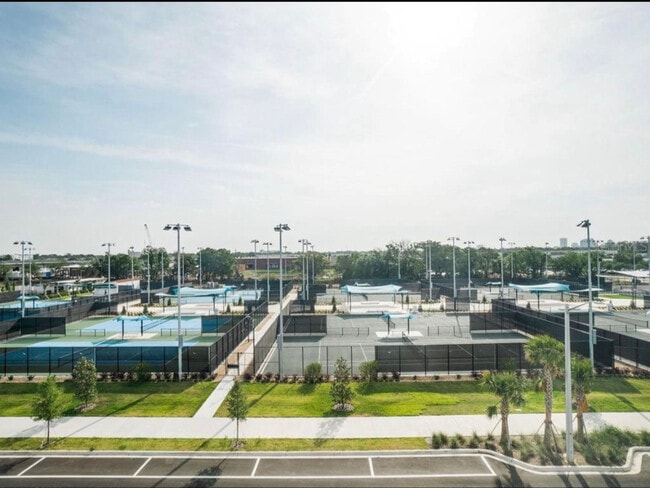 Photo - 2353 Brix St