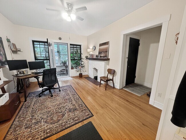 Photo - Large and Bright 1-bed/1-bath in Edgewater - Close to LUC! Unit 1306-2