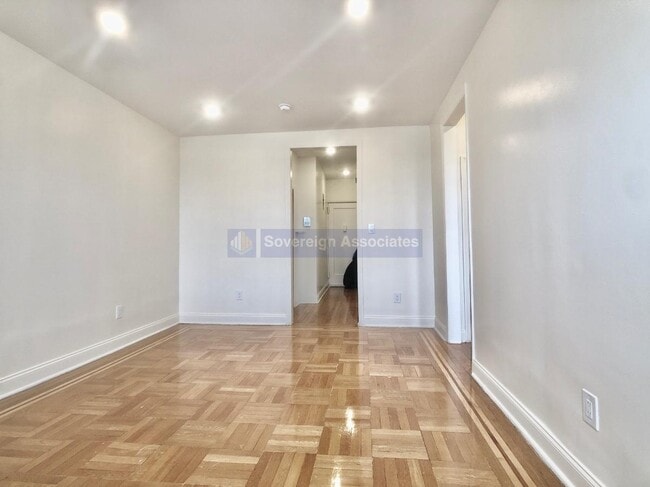 Photo - 175 Pinehurst Ave Unit 5G