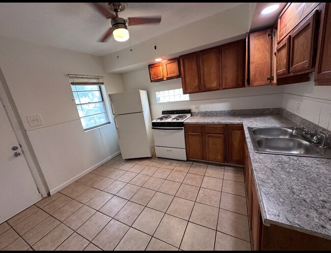 Photo - 4914 Alcott Ave