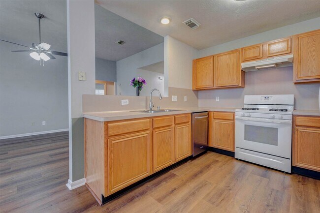 Photo - 18114 Noble Forest Dr