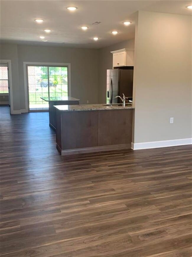 Photo - 1114 Springfield Blvd