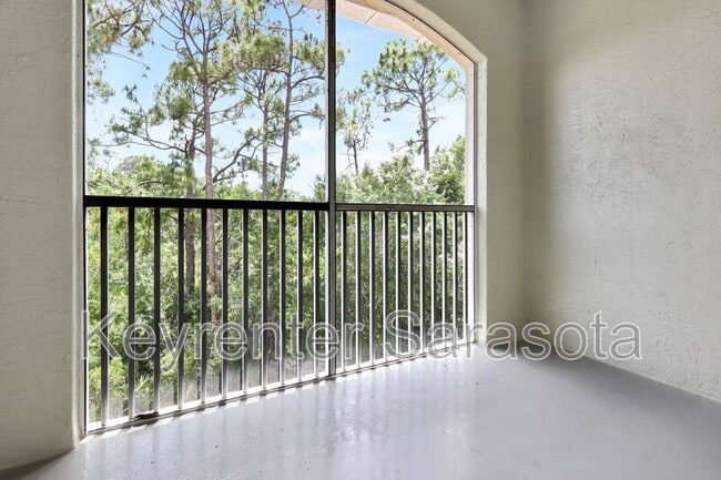 5500 Bentgrass Dr