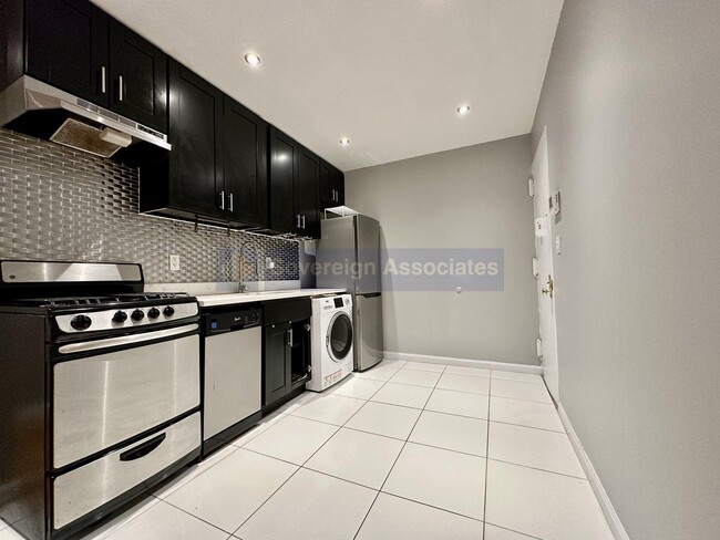 Photo - 350 Manhattan Ave Unidad 1C