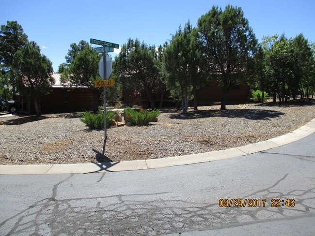 Photo - 1561 Mustang Run