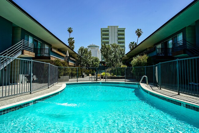 Building Photo - Hollywood Biltmore Rental