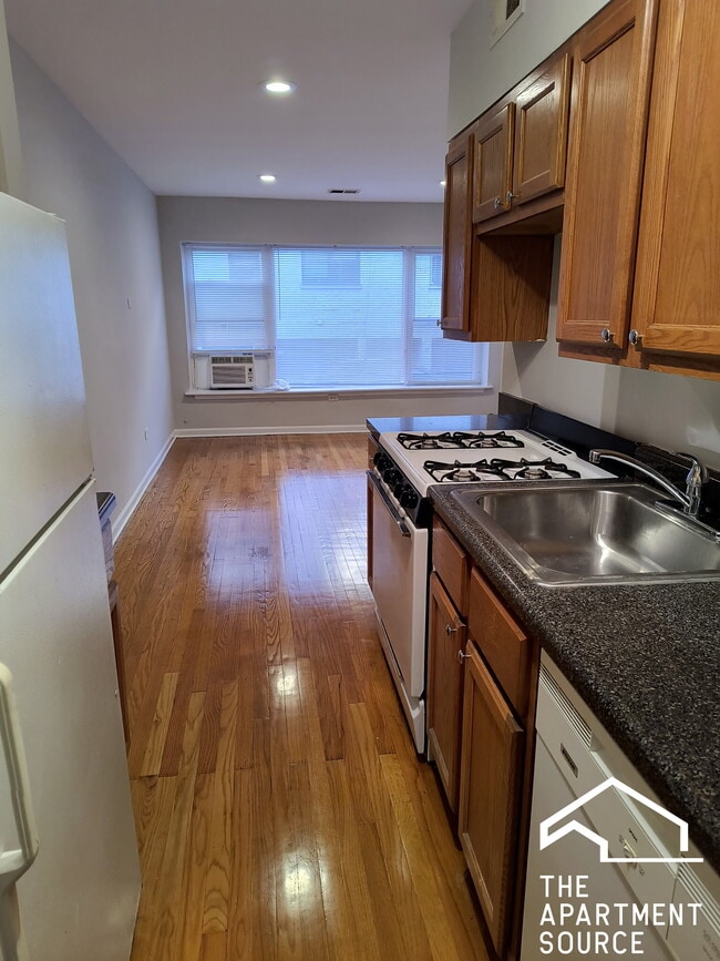 Photo - 6535 N Mozart St Unit 1R