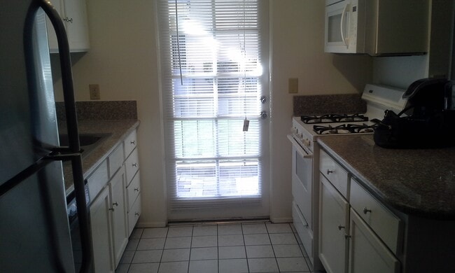 All appliances in Kitchen - 400 N Sunrise Way Unit 169