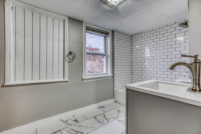Photo - Apartment in Upper Fells Point, Baltimore, MD! Unit 1
