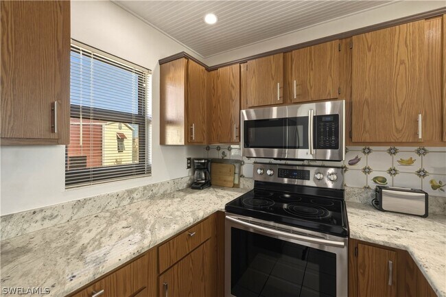 Photo - 801 River Point Dr Unit 303A