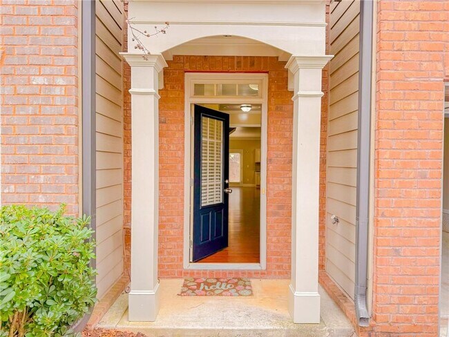 Photo - 786 Garbrooke Dr