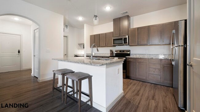 Photo - 2825 Main St Unidad 927