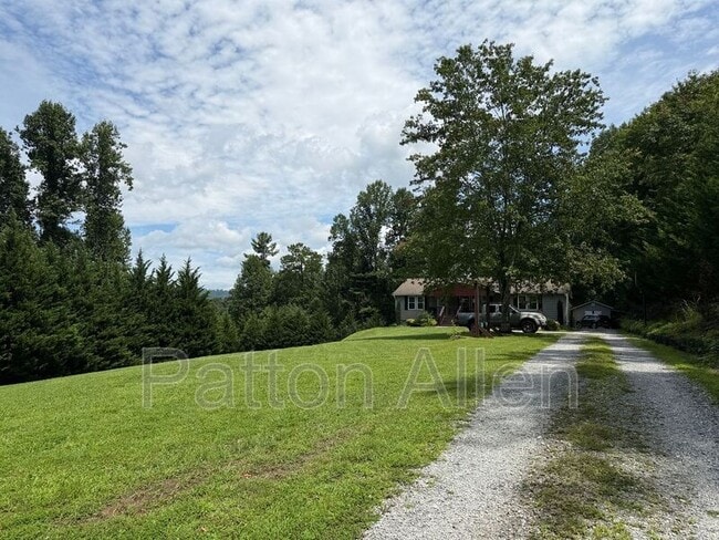 1020 Hutch Mountain Rd