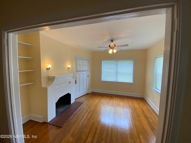 Photo - 2231 Ernest St
