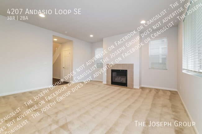 Photo - 4207 Andasio Loop SE
