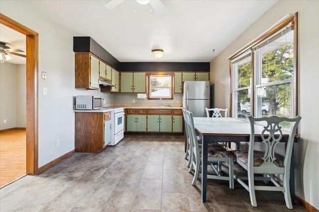 Photo - 24530 W Eames St