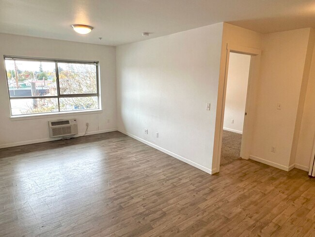 Photo - CORNI01 Unit 308