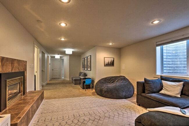 Photo - 930 Canyon Ave Unit ID1249841P