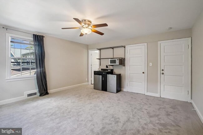 Photo - 904 N Ivy St