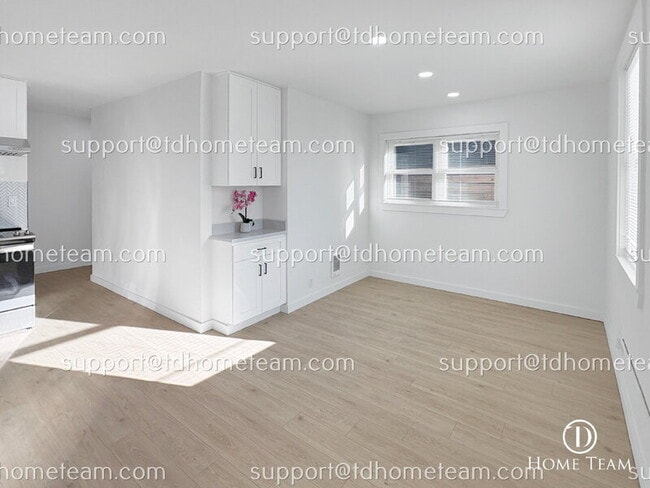 Photo - 9237 36th Ave S