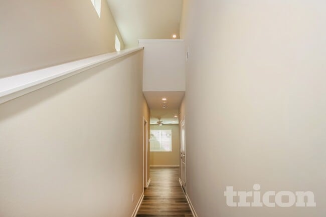 Photo - 31700 Willowood Way