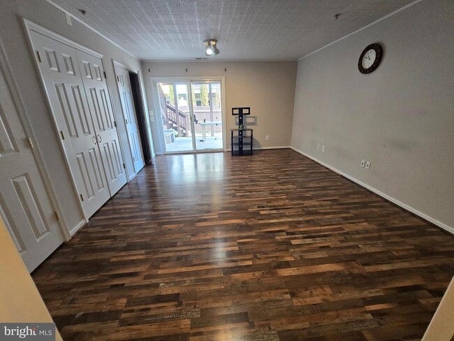 Photo - 4146 Cutty Sark Rd