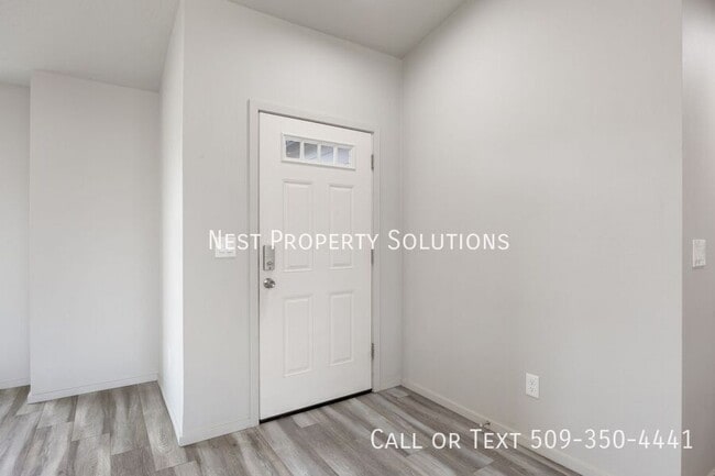 Photo - 935 E Mt. Adams St