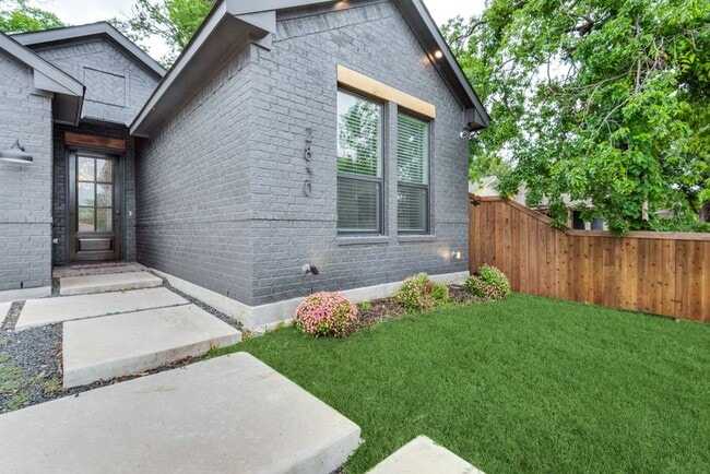 Photo - 2830 S Marsalis Ave