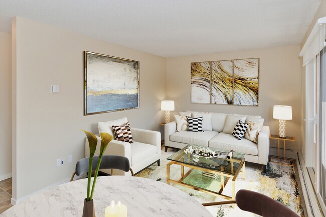 Photo - Varsity Place Apartments