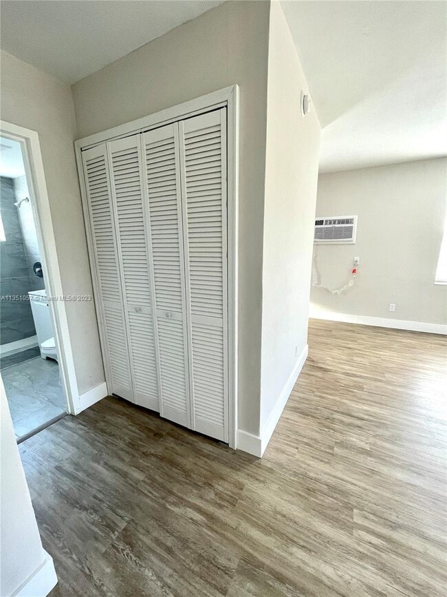 Photo - 2750 NW 4th Ct Unit 2750