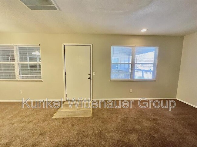 Photo - 1320 N 1st St