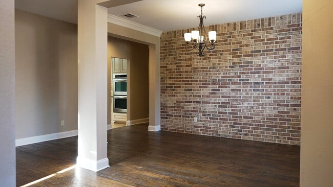 Photo - "Beautiful 4-Bedroom Home with Elegant Fin...