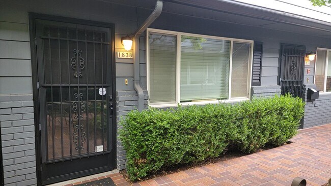 Condo in Lloyd District Condominiums. Has ... - Condo in Lloyd District Condominiums. Has ...