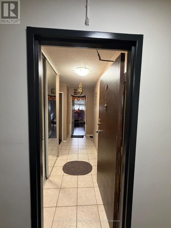 Photo - 2121 Roche Ct Unit 725