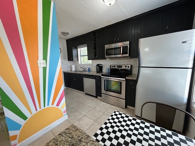 Photo - 212 Montclair Ave