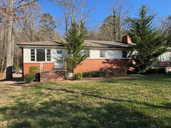 Photo - East AVL - Two Bedroom Apartment with Large Basement